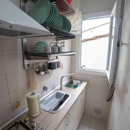 Valia Pitti 3 Apartment